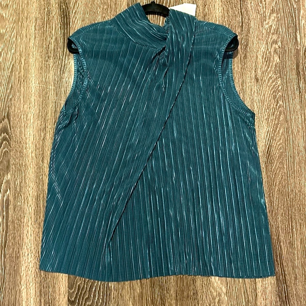 Zara NWT teal pleated sleeveless blouse